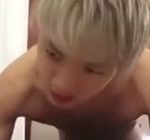 【ゲイ動画】金髪の可愛い系な男の子が据え置き型のオナホに絶頂するまで腰を打ち付けるｗ